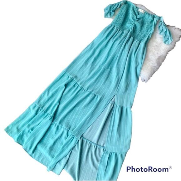 ✨ Red Dress Boutique ABOVE AVERAGE AQUA STRIPE MAXI DRESS✨ - Picture 11 of 11
